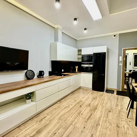 Silesia Prime Tysiaclecia 4 Wieze Z Tarasem * Katovice