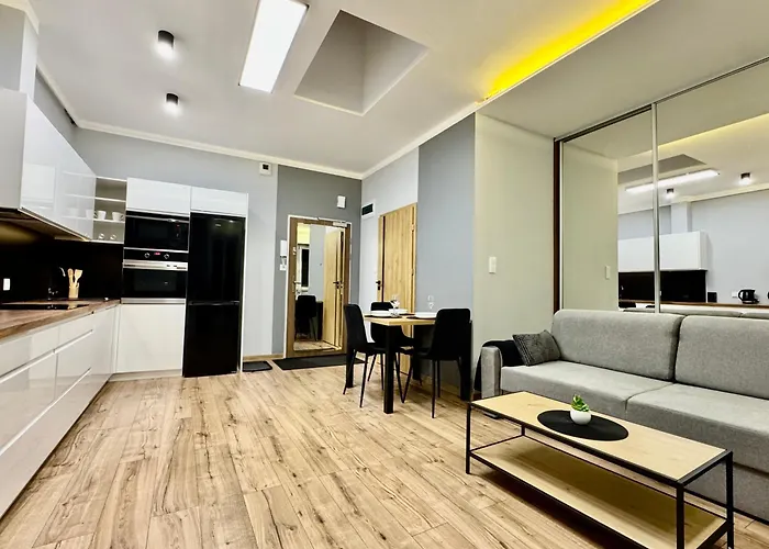 Silesia Prime Tysiaclecia 4 Wieze Z Tarasem * Katovice